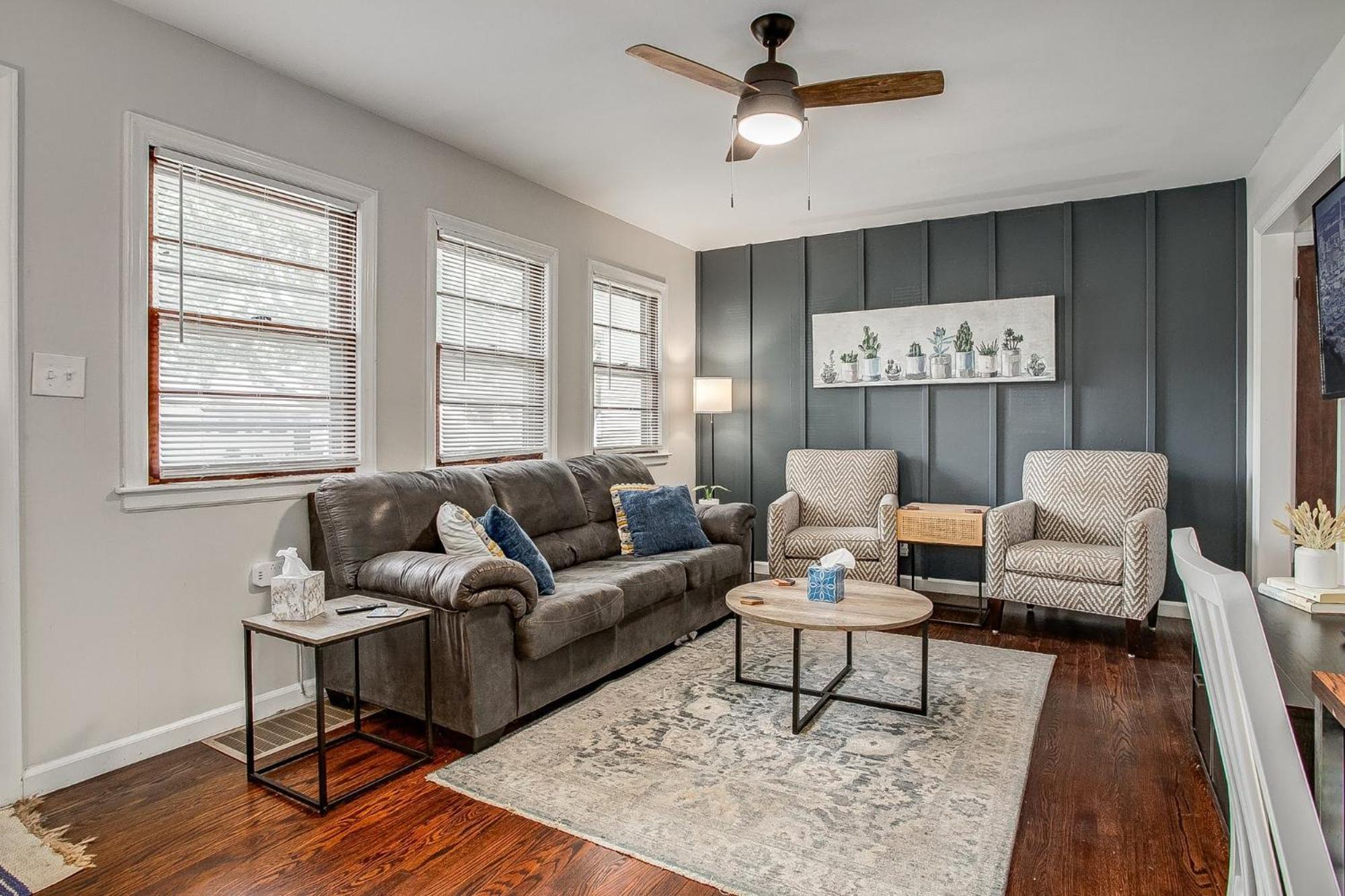 Chic Home With Huge Grassy Yard 7 Mins To Arrowhead Stadium Independence Exterior foto